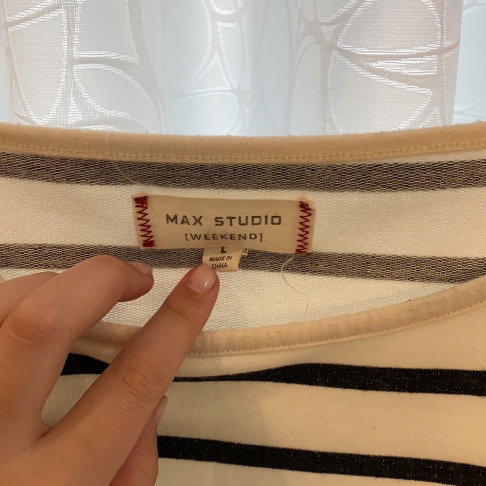 Max Studio top - Picture 3 of 4